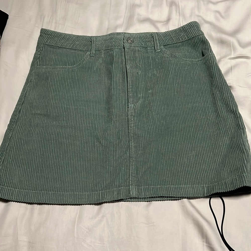 Women’s skirt